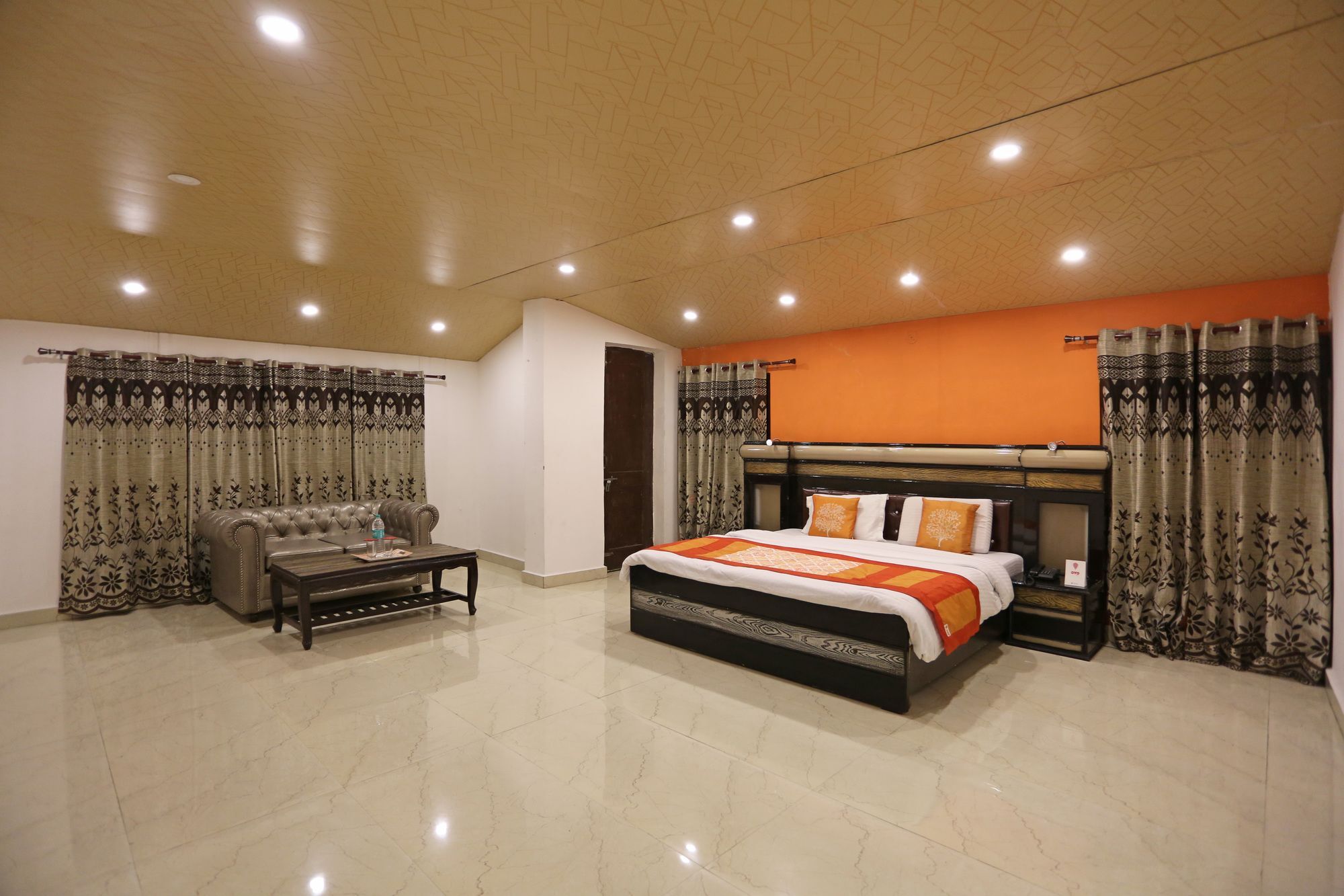 Oyo 6517 Satyam International Hotel Dalhousie Bagian luar foto